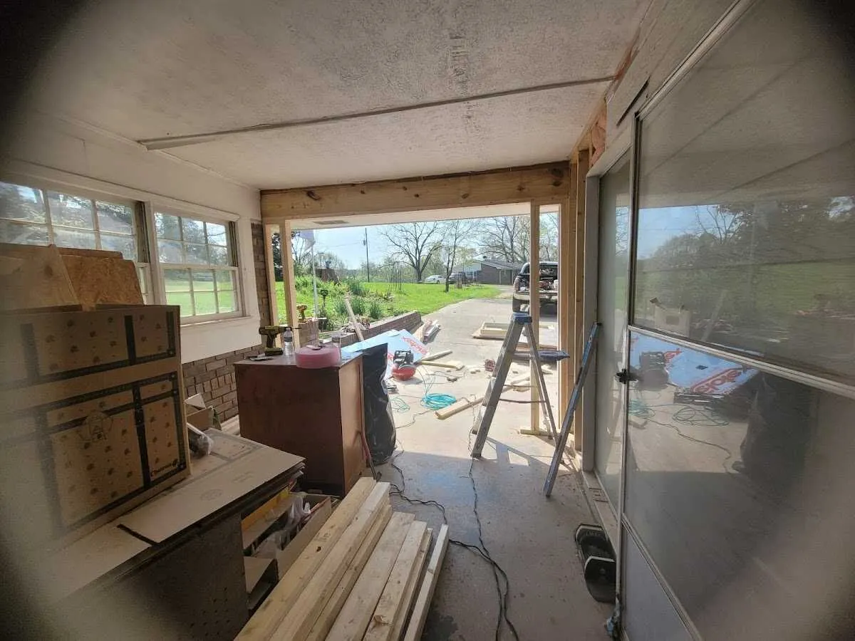 Air movers and dehumidifier for Drying & Dehumidification in Clarksdale